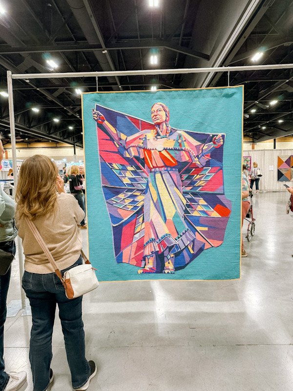 Best in show "Dignity" by Veruschka Zarate of @prideandjoyquilting